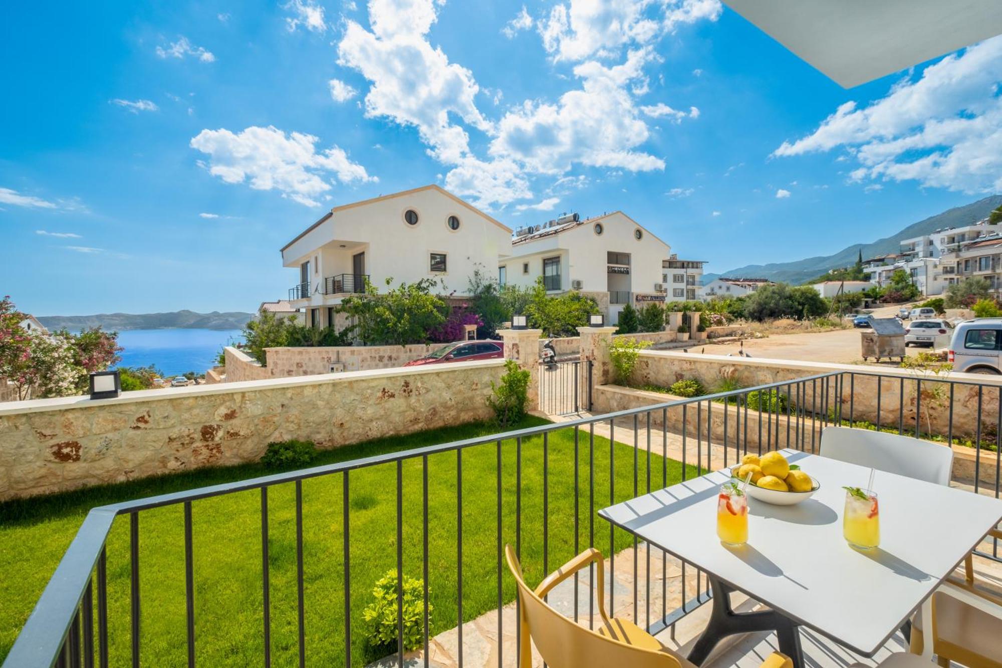 Meri Suite Apart Kaş Exterior foto